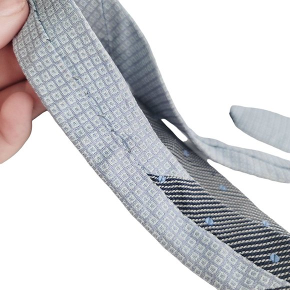 TOMMY HILFIGER Gray Baby Blue Pin Stripe Business Casual Career Men's Tie - Picture 4 of 5
